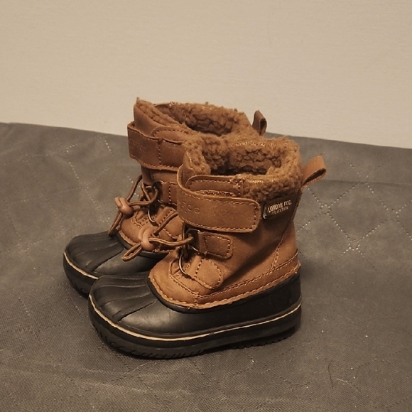 London Fog Other - London Fog Brown and Black Kids Snow Boots Size 5
